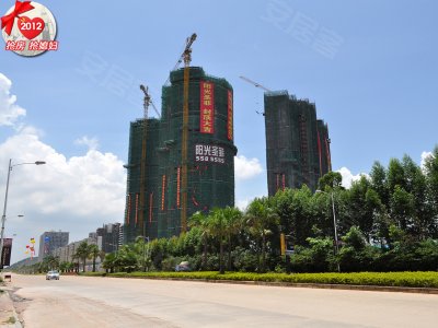 查看阳光圣菲实景图大图 阳光圣菲实景图