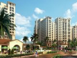 东面直接临海，海岸线长达400米，这里水清沙幼，阳光灿烂，海