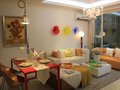 保利湾天地目前在售11号楼精装LOFT酒店式公寓，主推户型为47、59方，折后均价10000元/平米；总价40万/套起，精装修标准为2500元/平方米。