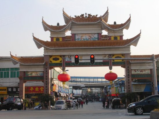 毗邻海珠湖景观优势凸显 海珠湖景峰优缺点评测