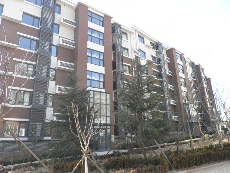 青岛天山华庭_户型图_样板间图_规划图_外景