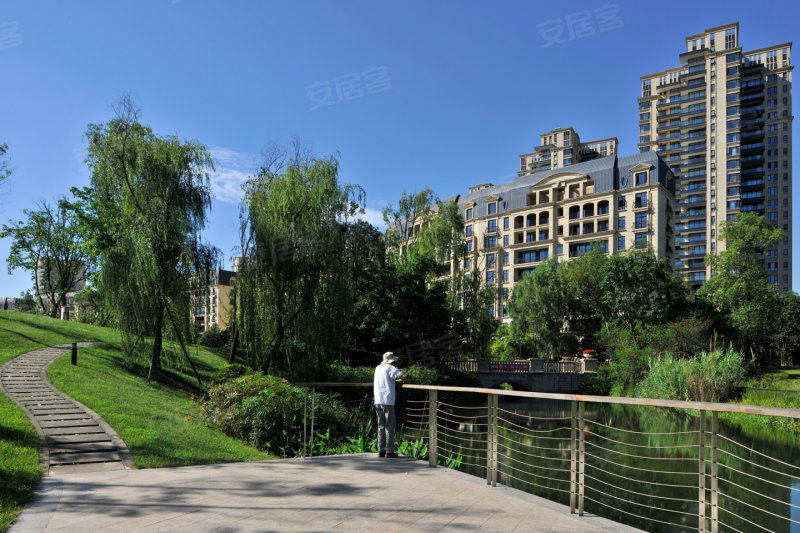 成都万科五龙山蓝山-实景图(1) - 成都安居客